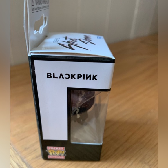 NIB Blackpink Jisoo Funko Pocket Pop! Key Chain - Picture 9 of 11